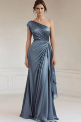 Einschulteriges graublaues formelles Kleid mit Rüschen